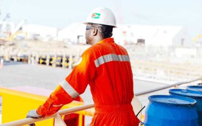 Putting oil and gas employees on contract allowing employers to ditch responsibilities – GAWU