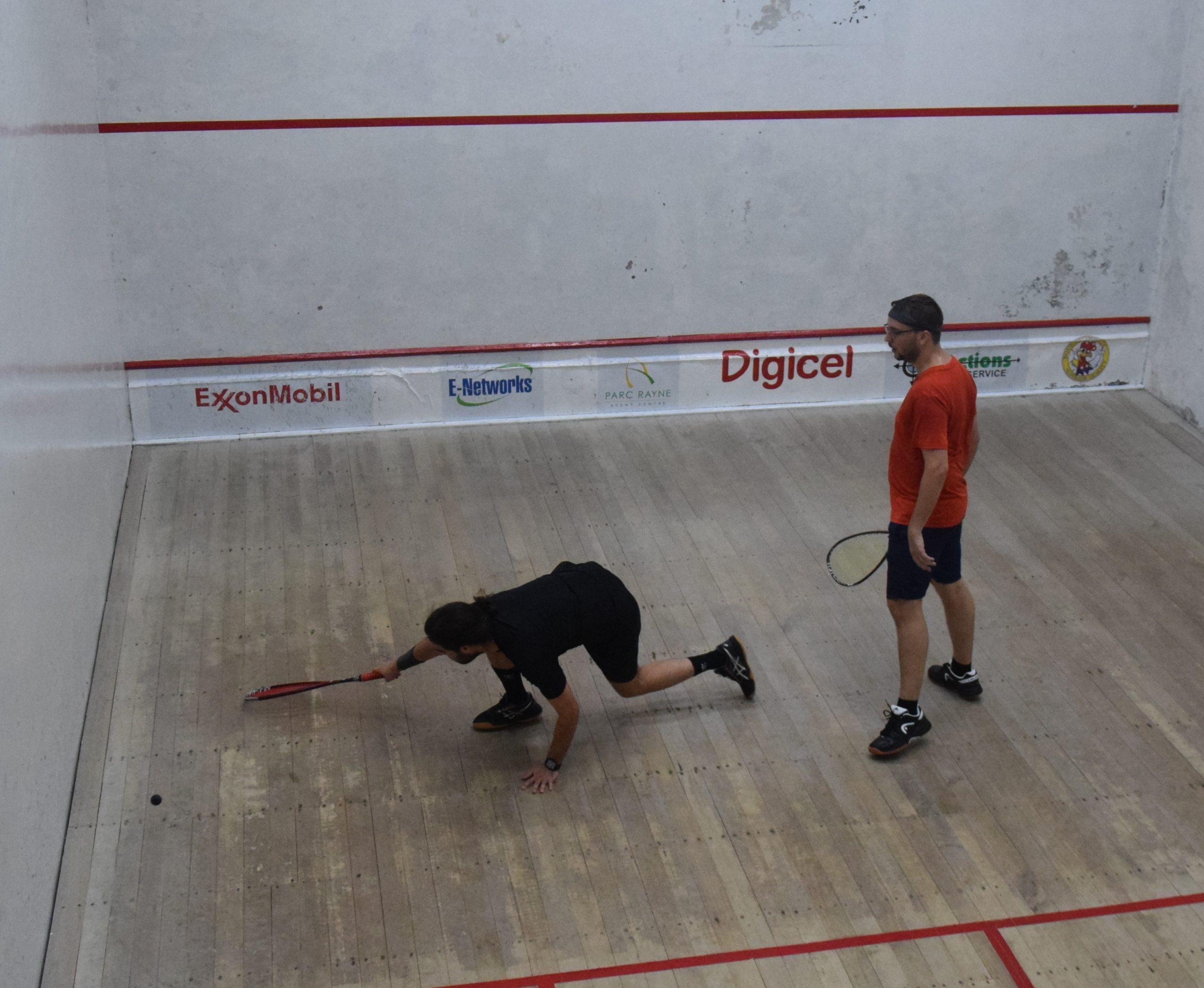 Jason Van Dijk (left) missed one during his loss to Jonathan Antczak in their match in 2022.