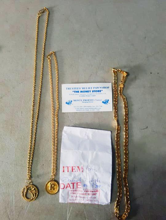 Ramdahin’s gold chains that turned into artificial ones.