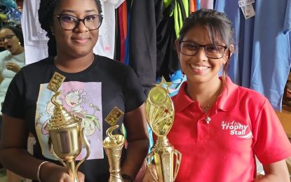Trophy Stall supports Father’s Day dominoes in Wakenaam