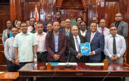 19th Auditor General’s Report presented to Speaker