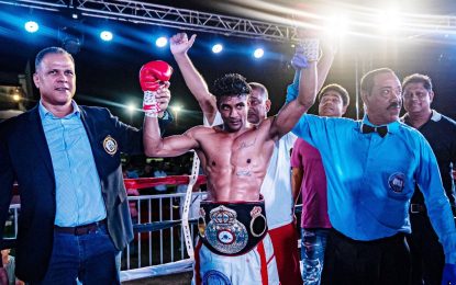 Dharry KO Marques to win WBA Super Flyweight Gold title